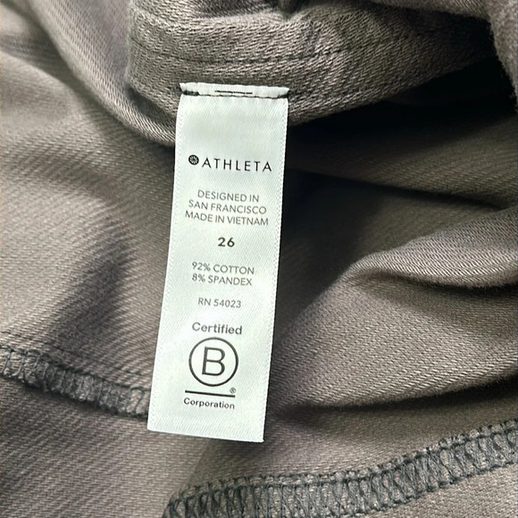 Athleta Farallon Joggers Camo Print Pull On Women Size 26 NWT Activewear Pants - Picture 9 of 12